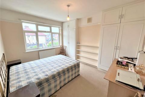 14 Shirley Drive, Hounslow, TW3 2HE