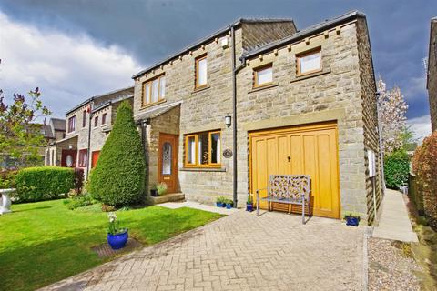 4 bedroom detached house for sale, Fall Spring Green, Stainland