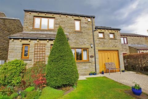 4 bedroom detached house for sale, Fall Spring Green, Stainland