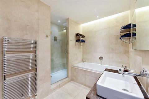 undefined, Connaught Place, Marble Arch W2