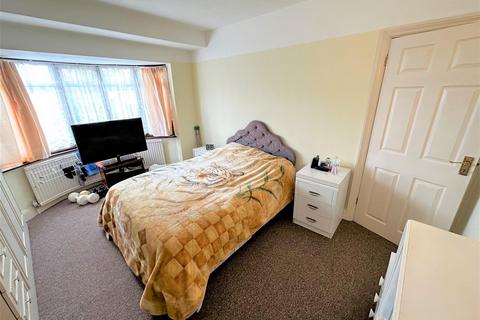 4 bedroom terraced house for sale, Southland Way, Hounslow TW3