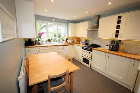 4 bedroom detached house for sale, Randall Drive, Toddington, Dunstable