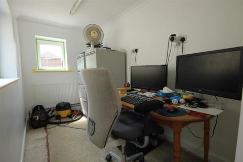 Beeches Ermyn Way, Leatherhead, KT22 8TW