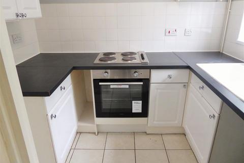 2 bedroom end of terrace house to rent, Fountains Place, Eye, Peterborough