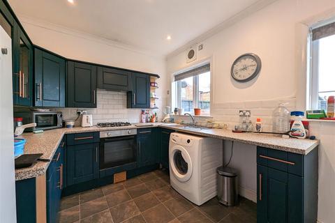 2 bedroom semi-detached house for sale, Linden Road, Scarborough