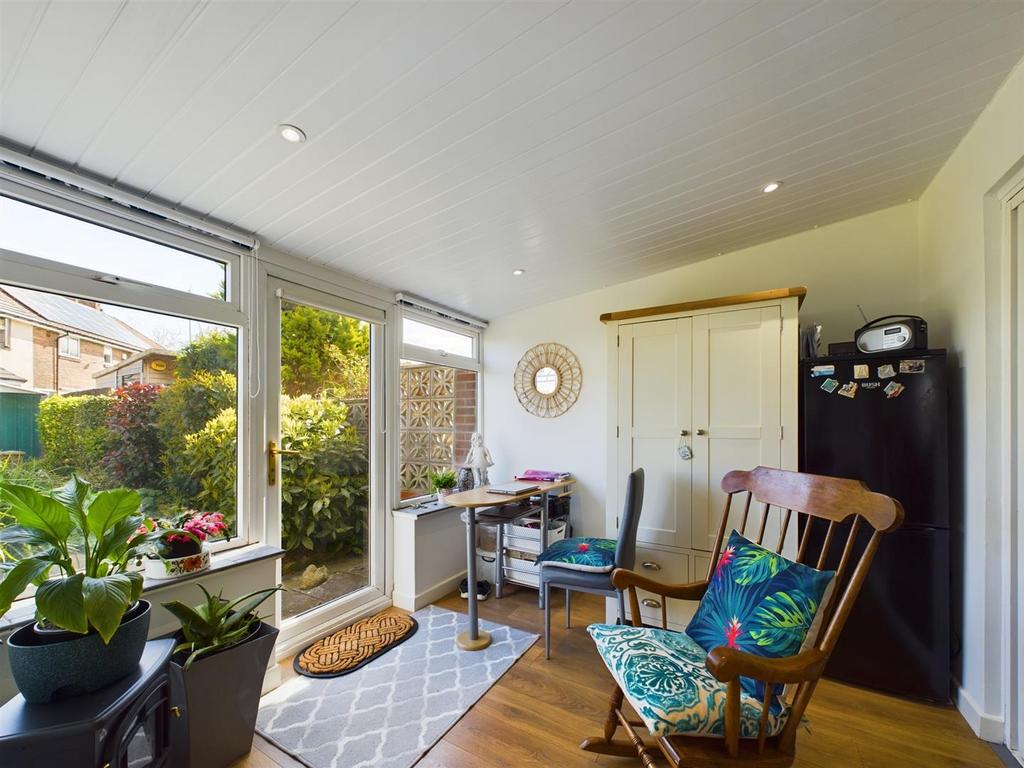 Garden room 2.jpg