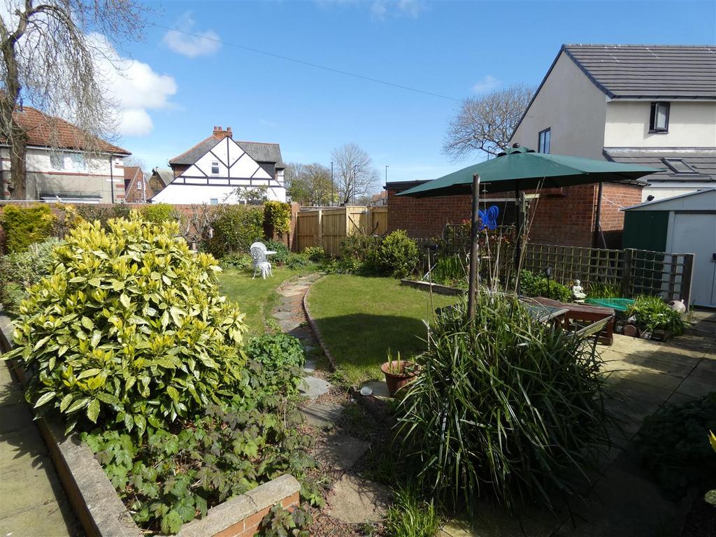 Garden 1.JPG