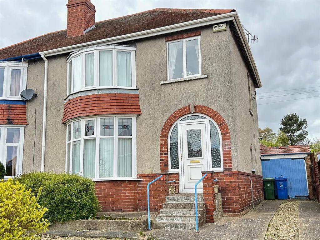 Newlands Park Grove, Scarborough 3 bed semidetached house for sale £