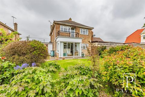 4 bedroom detached house for sale, Main Road, Great Holland, Frinton-On-Sea
