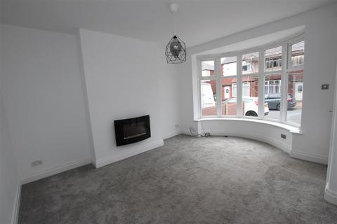 2 bedroom semi-detached house to rent, Orwell Road, Bolton BL1