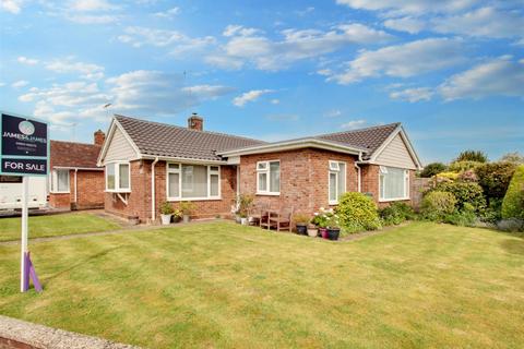3 bedroom detached bungalow for sale, Singleton Crescent, Goring-By-Sea, Worthing
