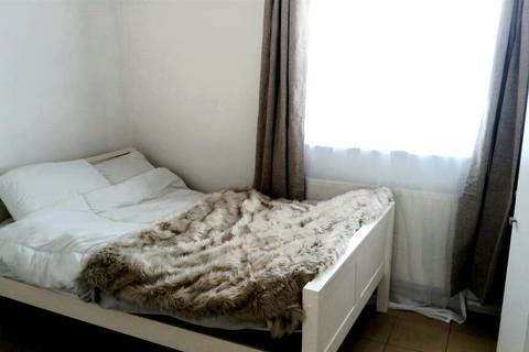 1 bedroom flat to rent, DOUBLE ROOM IN SUDBURY TOWN