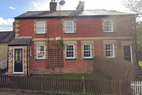 3 bedroom semi-detached house to rent, Dixons Hill Close, North Mymms AL9