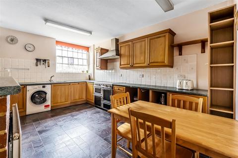 4 bedroom detached house for sale, Dorking Road, Epsom