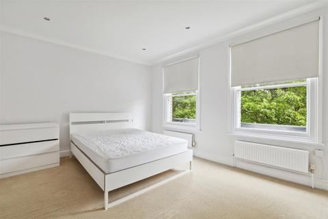 3 bedroom maisonette to rent, Devonshire Road, London