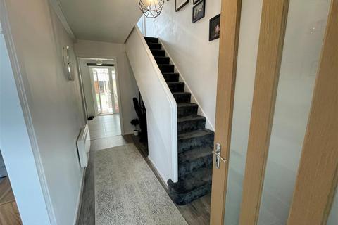 2 bedroom terraced house for sale, Maple Springs, Waltham Abbey