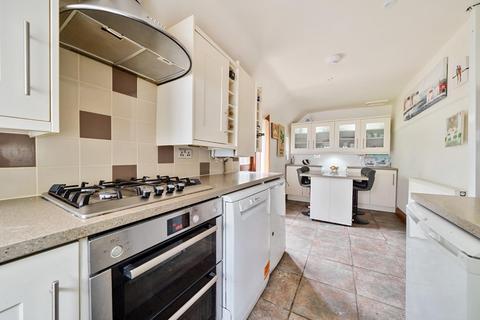 5 bedroom semi-detached house for sale, The Street, Kennington, Ashford TN24