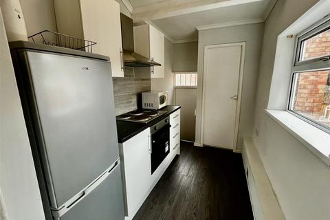 21 Brighton Road, Gateshead, NE8 1XQ
