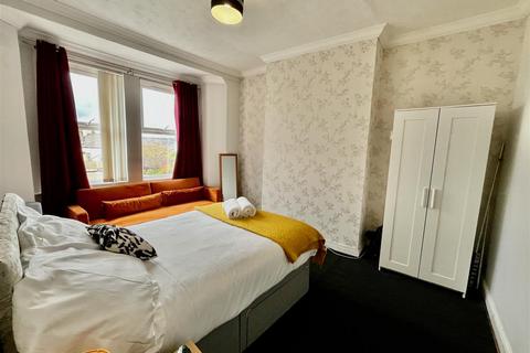 21 Brighton Road, Gateshead, NE8 1XQ