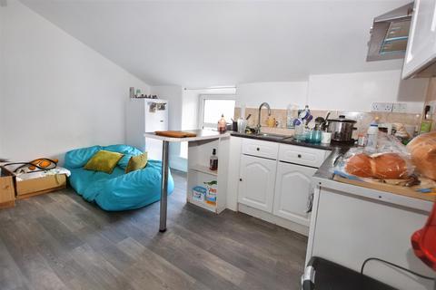 2 bedroom flat for sale, East Charles Street, Camborne