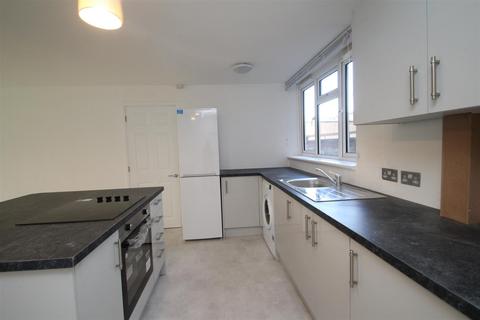 1 bedroom flat to rent, Valleyside, Hemel Hempstead