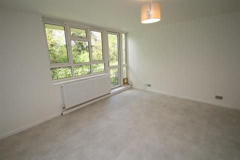 1 bedroom flat to rent, Valleyside, Hemel Hempstead