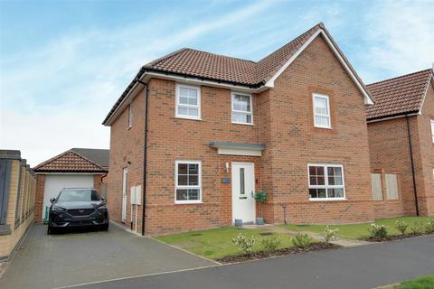 4 bedroom detached house for sale, Blenheim Avenue, Brough