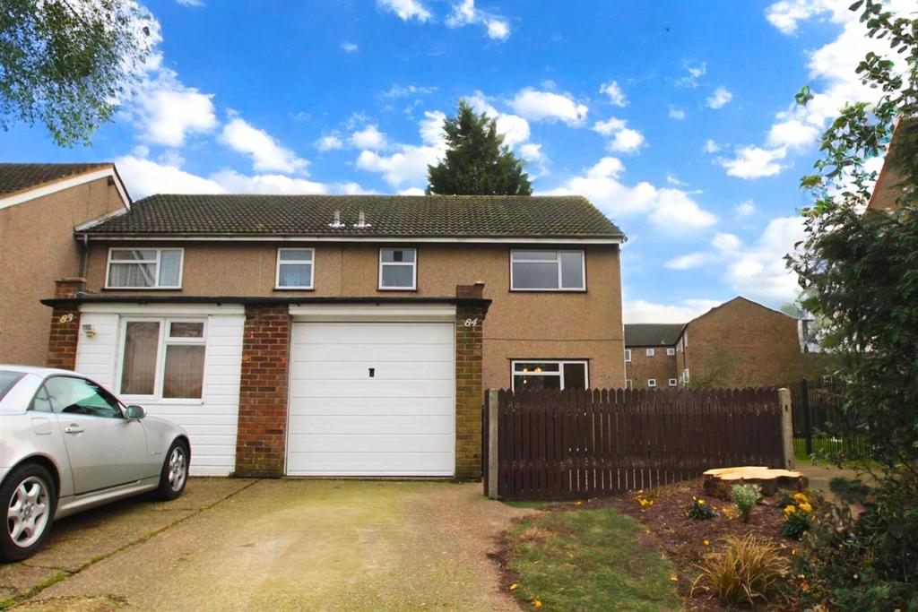 Dunlin Road, Grovehill, Hemel Hempstead 3 bed semidetached house to rent £1,650 pcm (£381 pw)