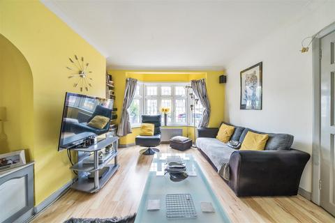 12 Wolsey Drive, Kingston Upon Thames, KT2 5DN