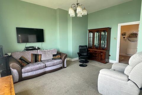 2 bedroom apartment for sale, Vista Road, Clacton-on-Sea, CO15