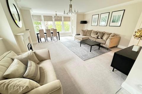 2 bedroom apartment to rent, The Village, Prestbury