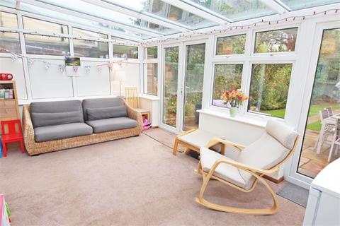 87 Abbots Way, Beckenham, BR3 3SE