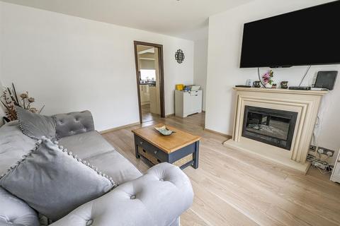 18 Barnsley Square, Corby, NN18 0PQ