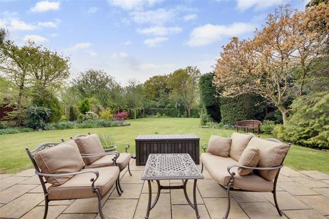 6 bedroom detached house for sale, Roman Road, Mountnessing, Brentwood