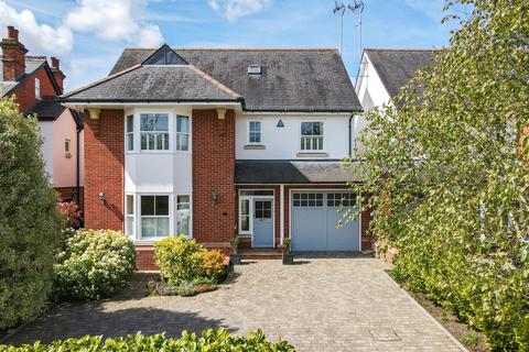 5 bedroom detached house for sale, Priests Lane, Shenfield, Brentwood