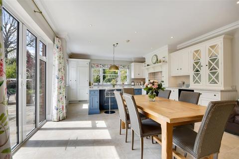 5 bedroom detached house for sale, Priests Lane, Shenfield, Brentwood