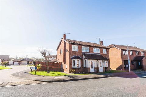 3 bedroom semi-detached house for sale, Maplewood Avenue, Hull