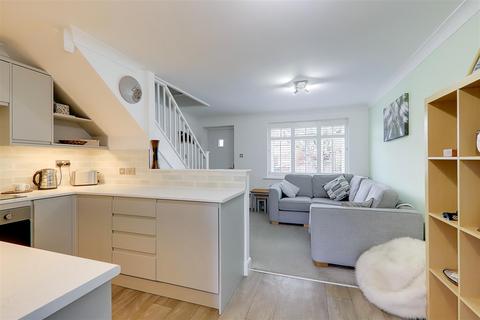 1 bedroom end of terrace house for sale, Sandringham Mews, Shandon Road Broadwater, Worthing