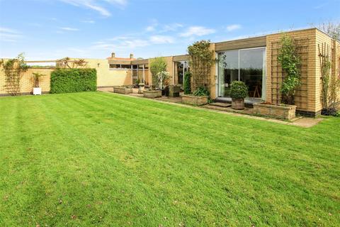 4 bedroom detached bungalow for sale, Barlings Lane, Langworth, Lincoln LN3