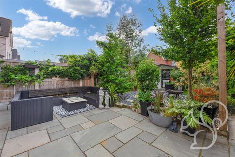 25 Glebe View, West Mersea, Colchester, CO5 8GH