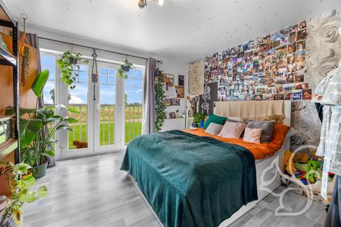 25 Glebe View, West Mersea, Colchester, CO5 8GH