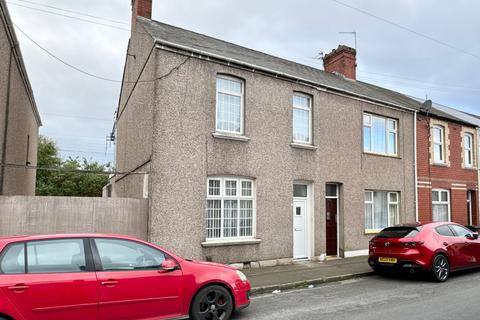 3 bedroom end of terrace house for sale, Prince Street, Newport NP19