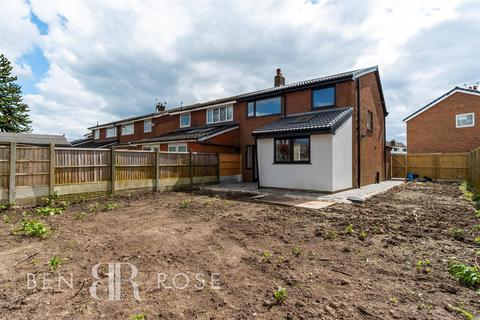 11 Fitchfield, Penwortham, Preston, PR1 9UE