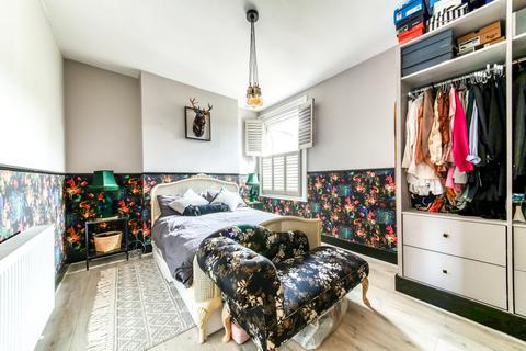 124 Mersham Road, Thornton Heath, CR7 8NQ
