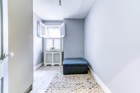 124 Mersham Road, Thornton Heath, CR7 8NQ