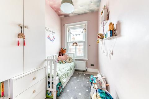 124 Mersham Road, Thornton Heath, CR7 8NQ
