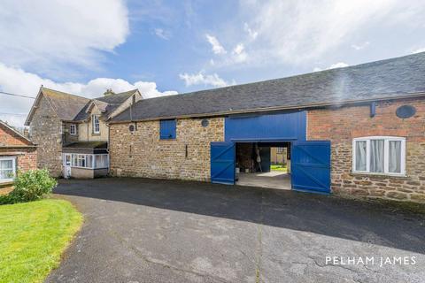 5 bedroom farm house for sale, Stapleford Road, Whissendine, LE15