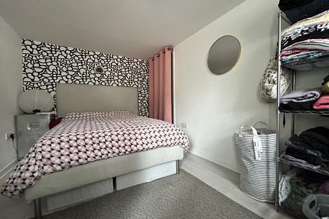 1 bedroom flat for sale, Edinburgh Court, Margate