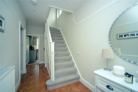 11 Pine Walk, Banstead, SM7 3QA