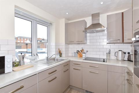 1 bedroom apartment for sale, King Street, Maidstone, Kent
